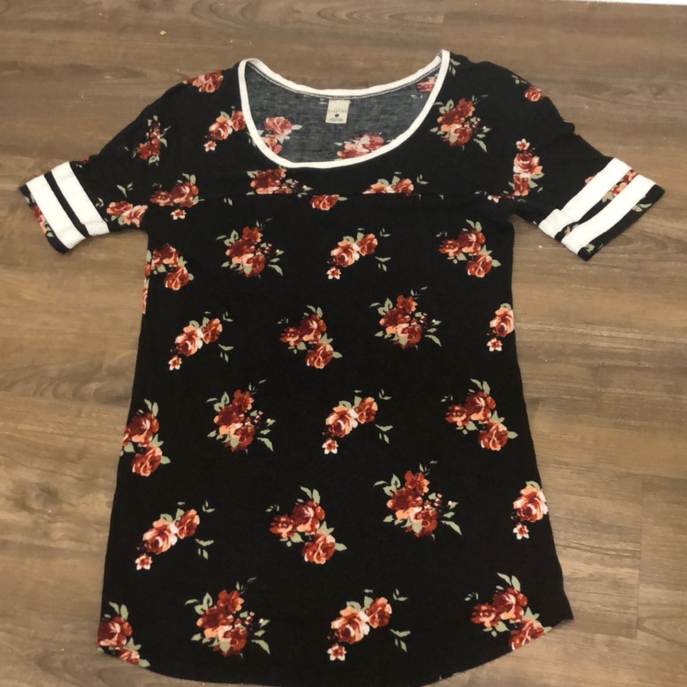 Empyre Francis Floral Rose Black Football Tee